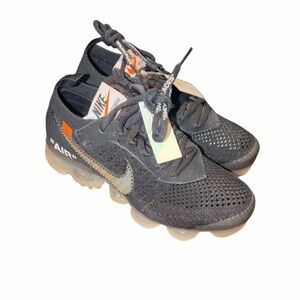 Nike air vapormax off white mens shoes size 4 NWT
